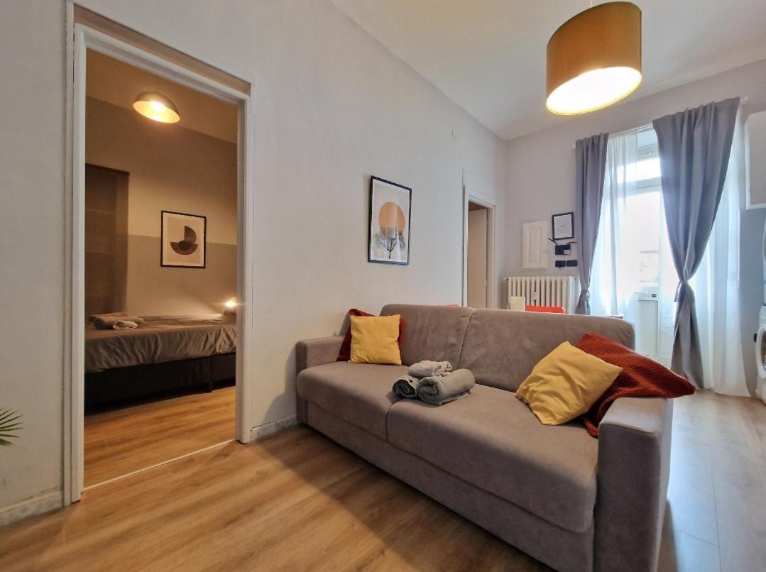 Apartamento Casa Din Din Turín Exterior foto